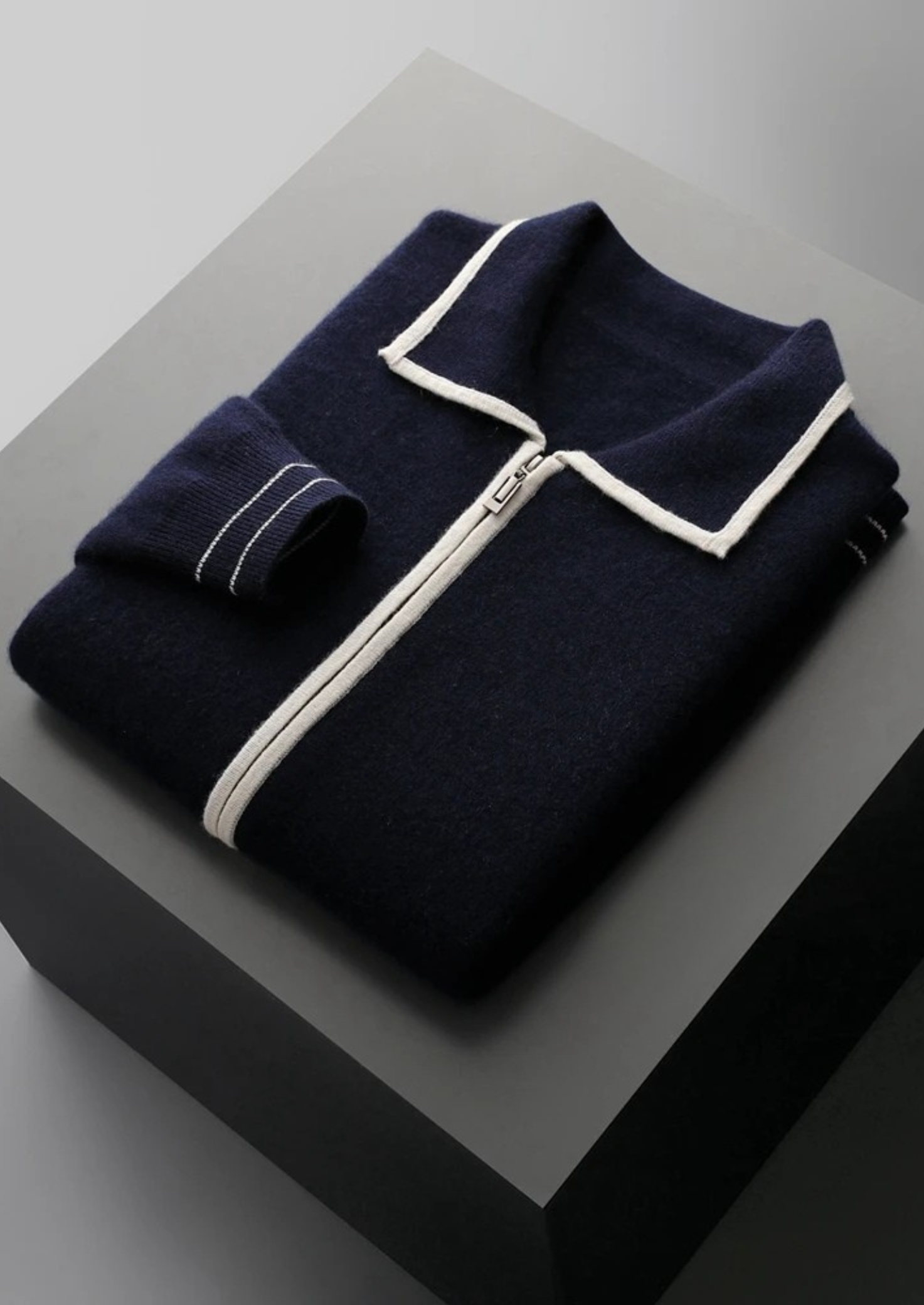 PURE EXTRA-FINÁMERINO VLNA DVOJITÉHO TÓNU POLOCARDIGAN