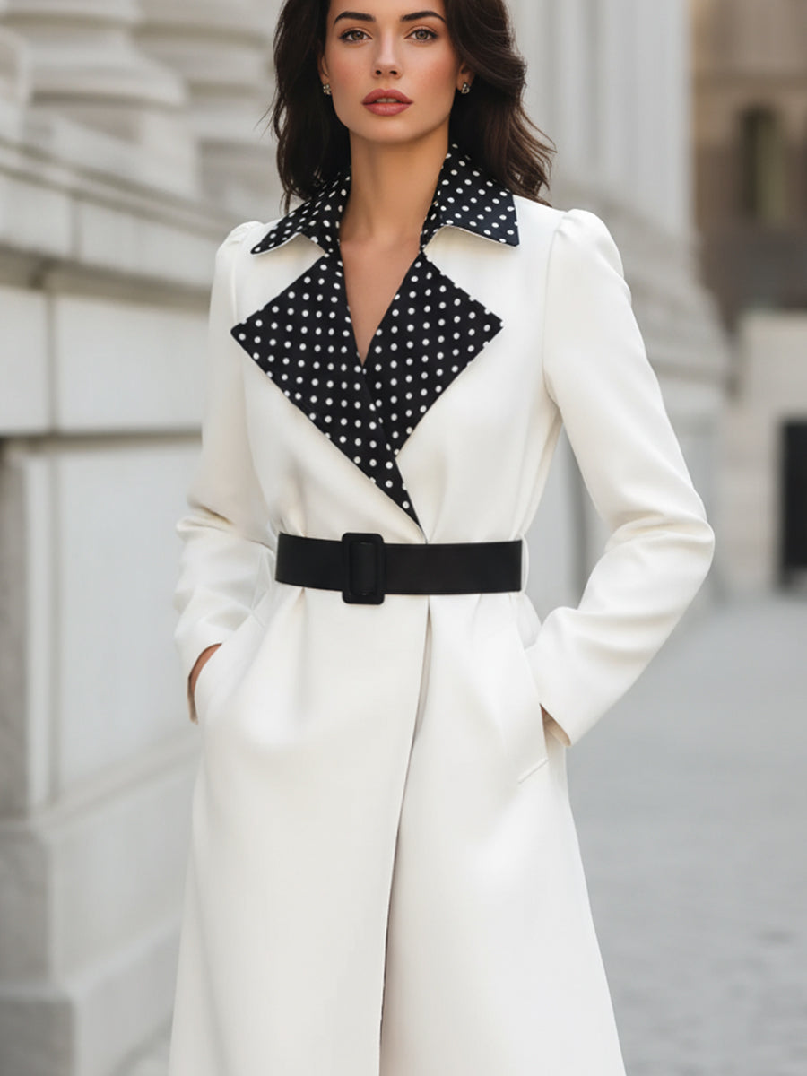 Károvaná kontrastní béžová trench coat s opáskem a s rozparkem