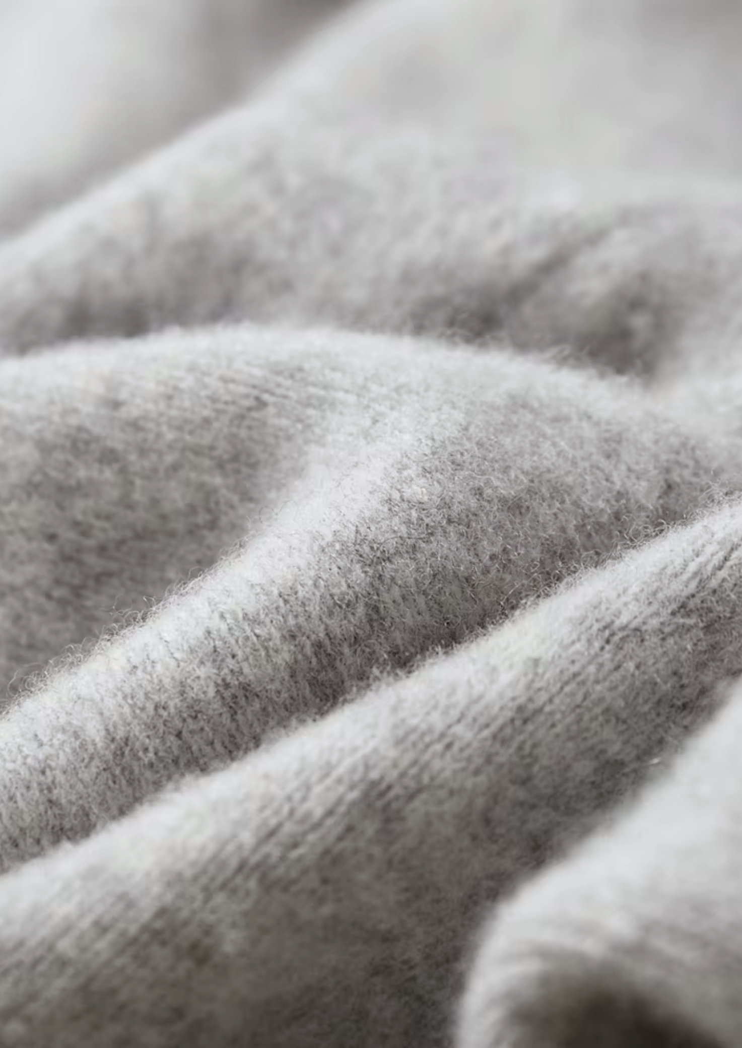 Sada z čisté extra jemné merino vlny s dvoubarevným vzorem