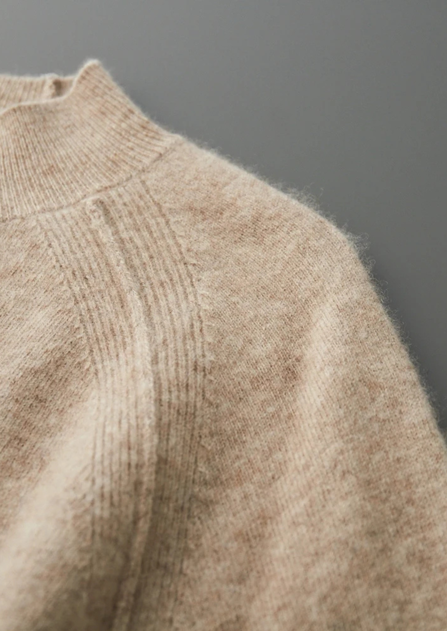 PURE EXTRA-FINÁ MERINO VLNA RAGLAN POKLOPAC