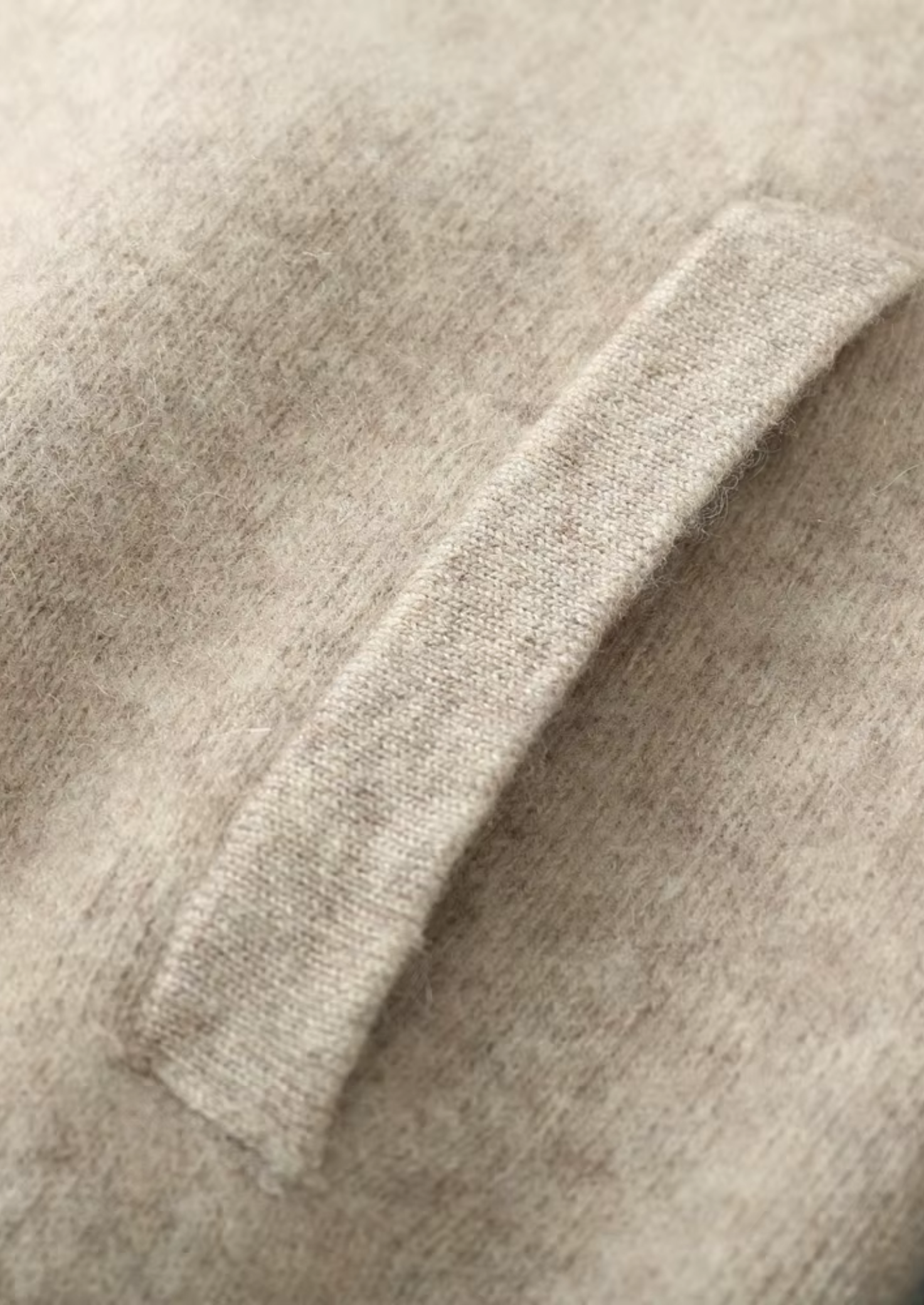 PURE EXTRA-jemná merino vlna v-pletený kardigan