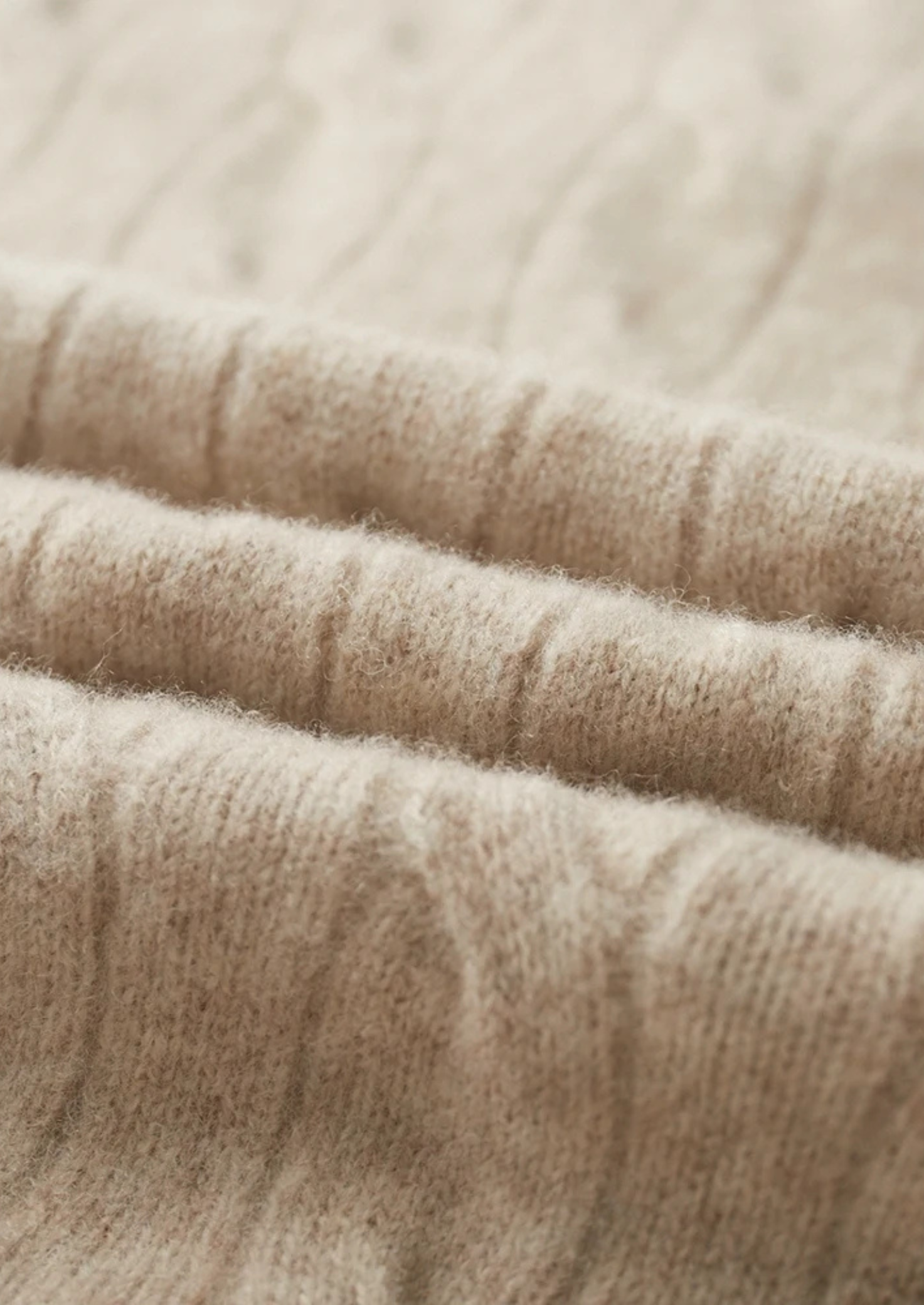 PURE EXTRA-FINÁ MIKROVLÁKNO MERINO VLNA S ČÁSTIČKOVÝM ZIPSEM