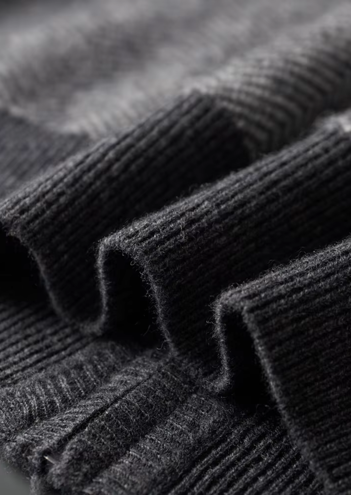 Set z čisté extra jemné merino vlny s vzorem