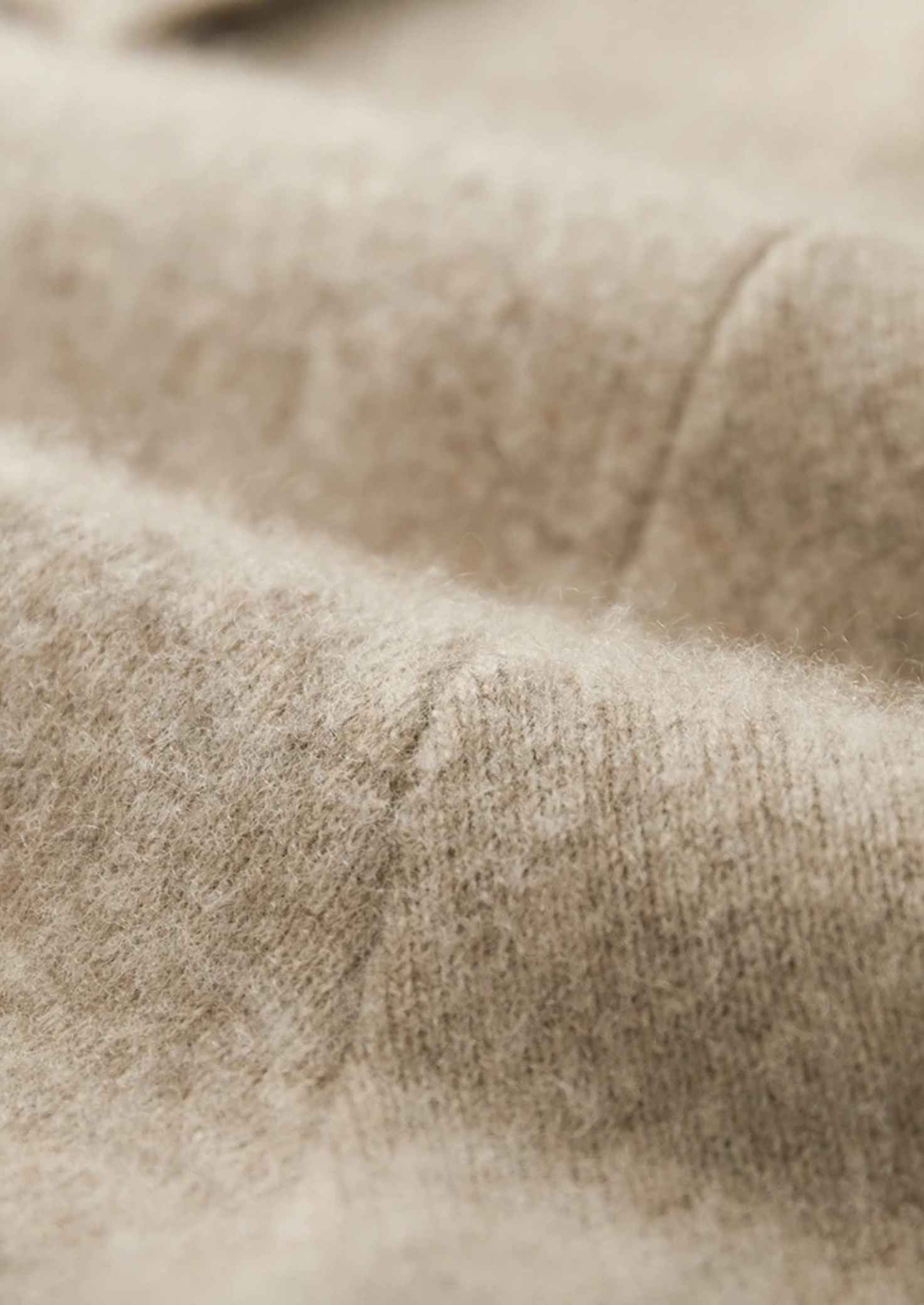 Prémiový ženský polo svetr s kapucí ze saši hedvábí