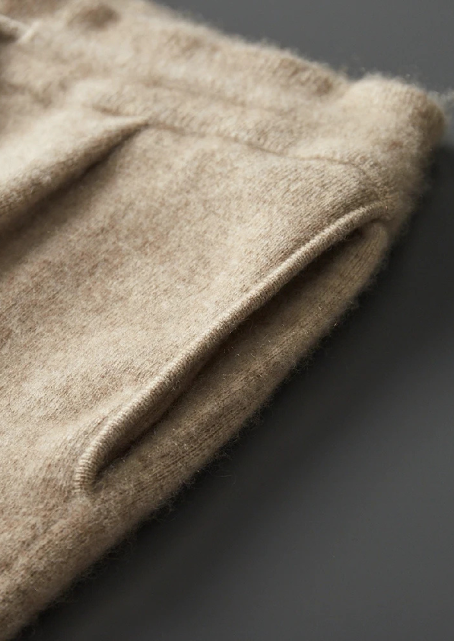 Prémiová kašmírová volnočasová souprava