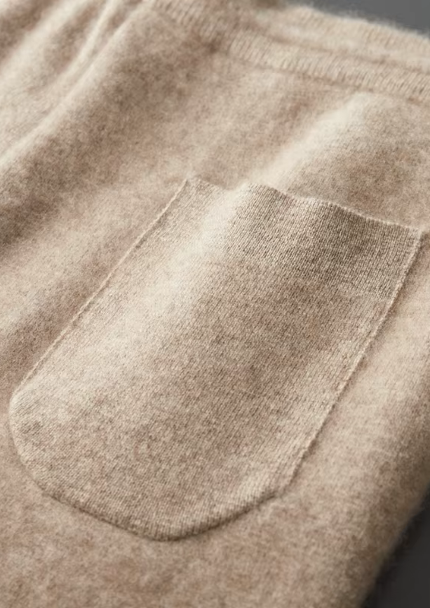 Prémiové kalhoty s plisováním z kašmíru