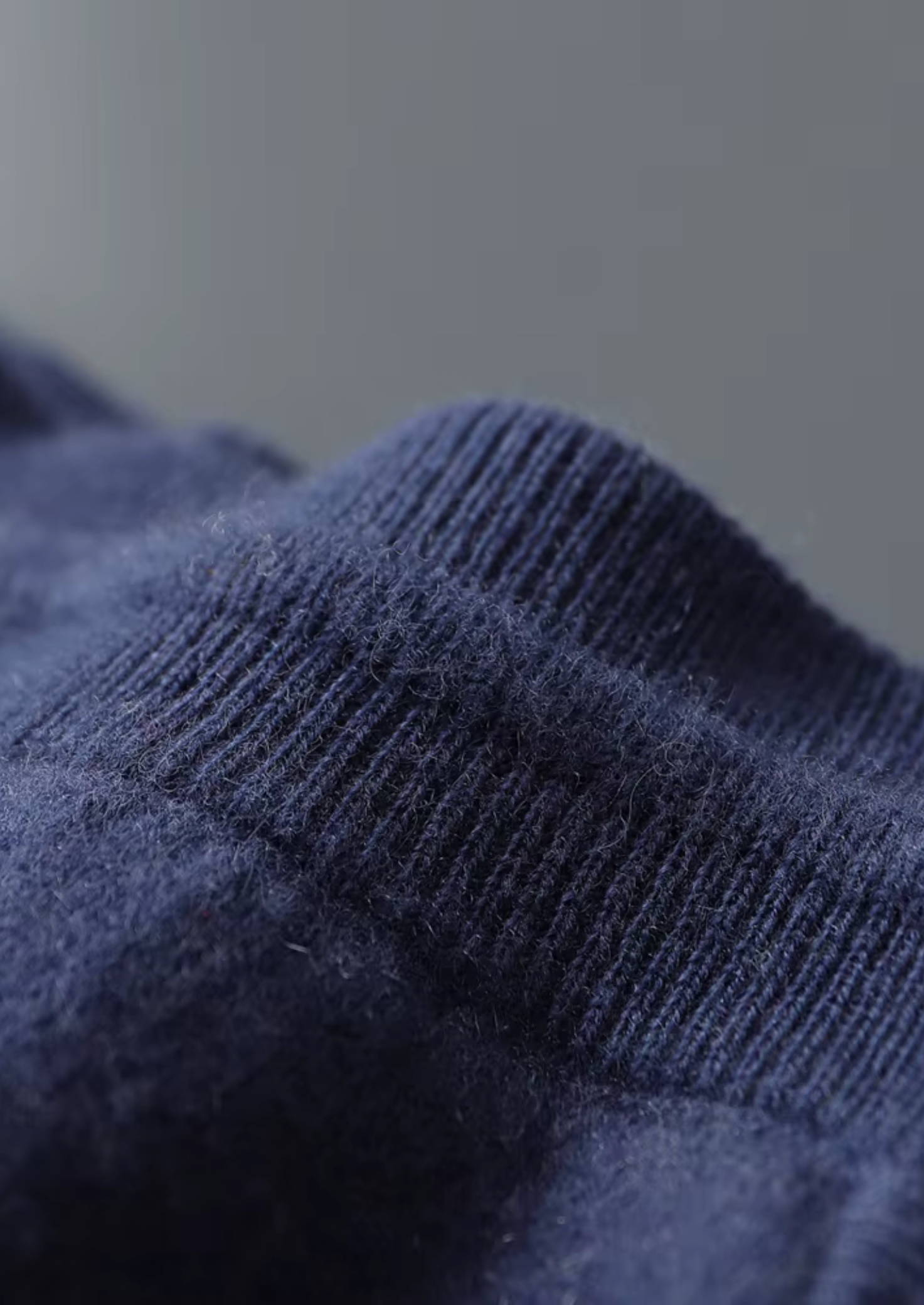 Prémiová souprava z kašmíru pro volný čas