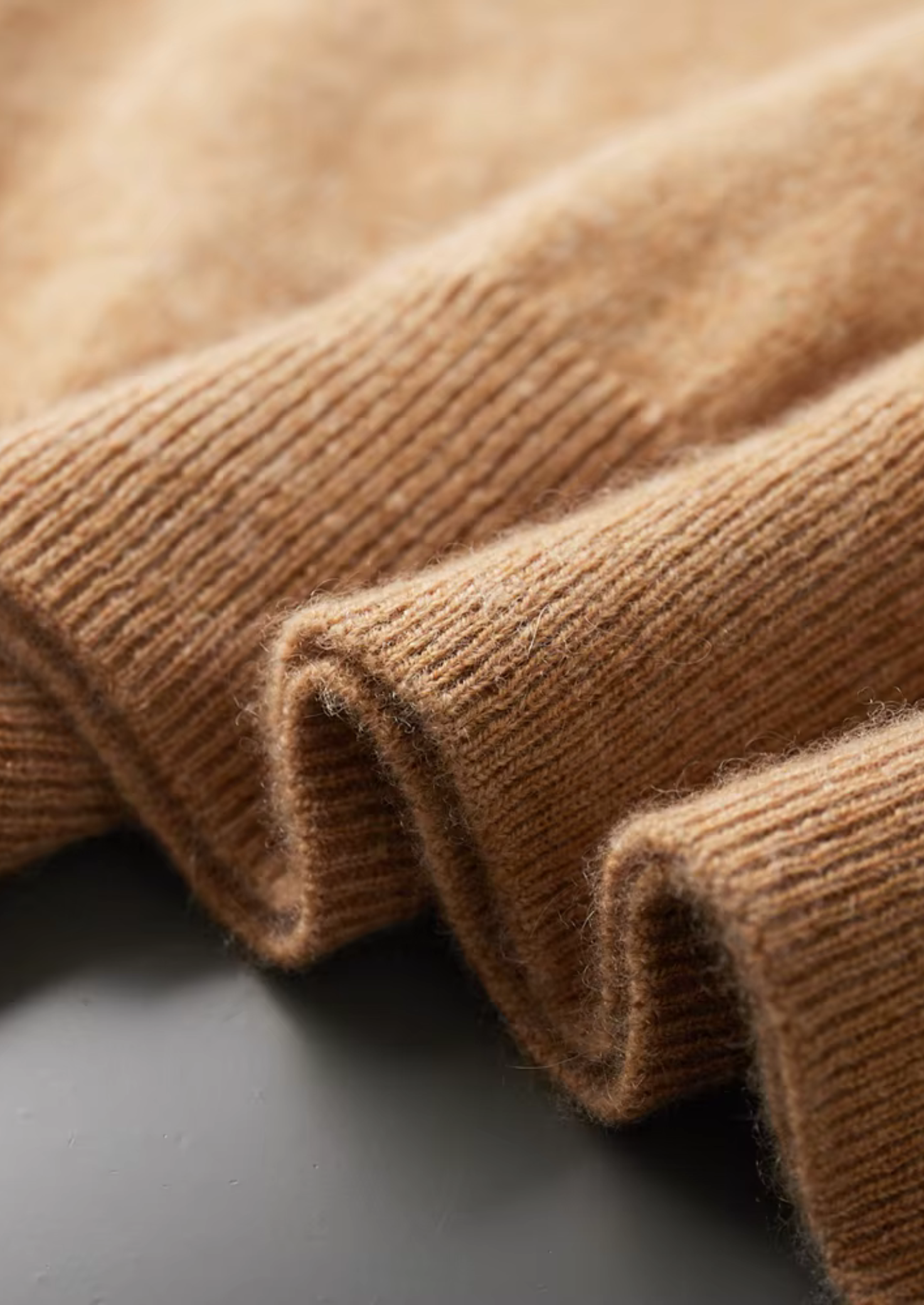 PREMIÉRNÍ MIKINOVÝ KAŠMÍROVÝ TSÁŠEK