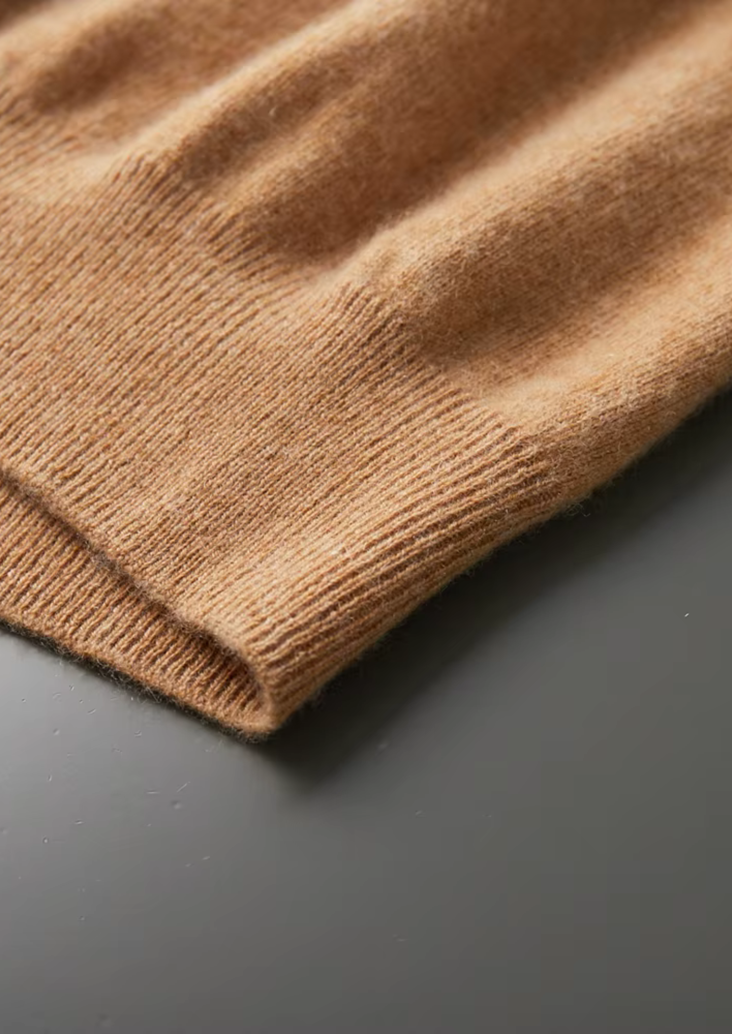 PREMIÉRNÍ MIKINOVÝ KAŠMÍROVÝ TSÁŠEK