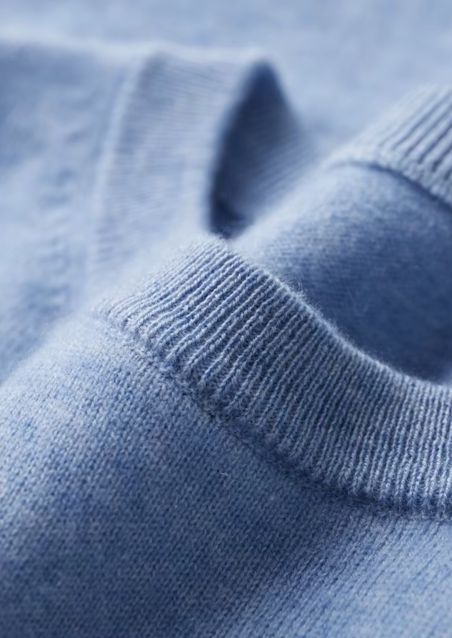 Prémiové kašmírové klasické tričko s kulatým výstřihem