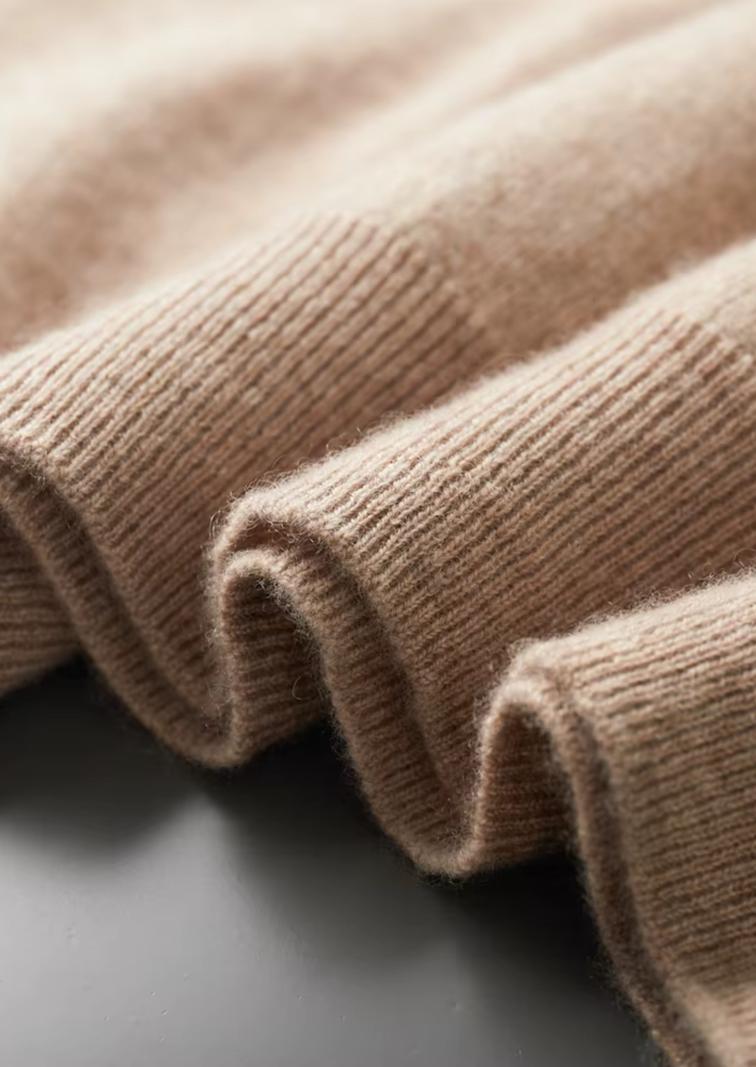 PREMIÉRNÍ MIKINOVÝ KAŠMÍROVÝ TSÁŠEK