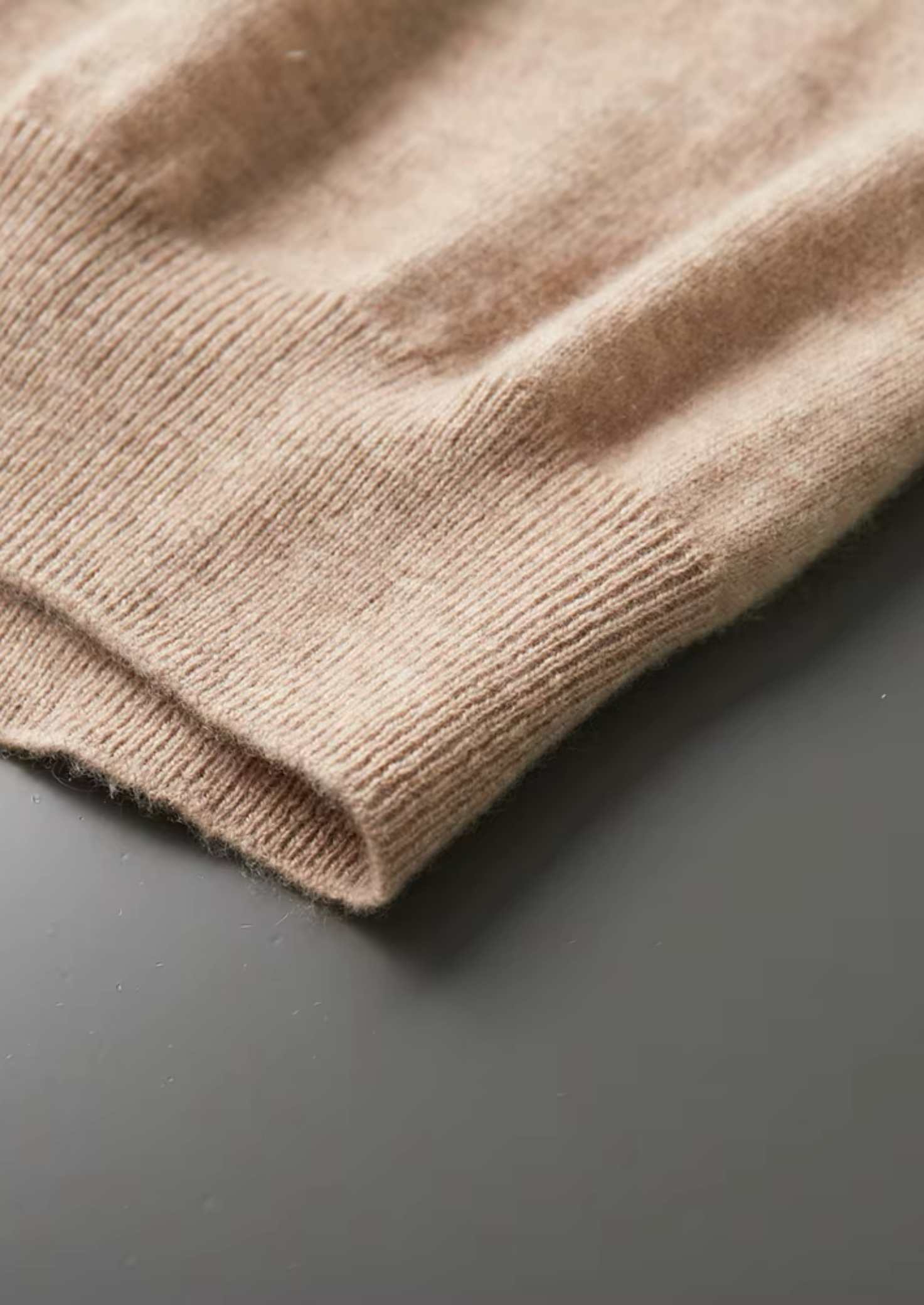 PREMIÉRNÍ MIKINOVÝ KAŠMÍROVÝ TSÁŠEK