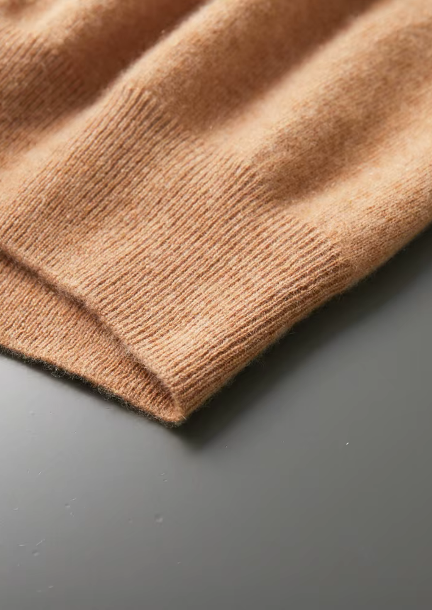 Prémiové kašmírové klasické tričko s kulatým výstřihem